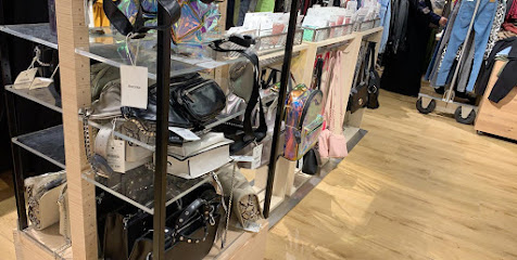 بيرشكا - الري - +965 2208 9877
