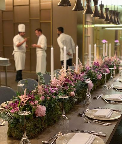 الساعة الرابعة - حولي - +965 9989 5543