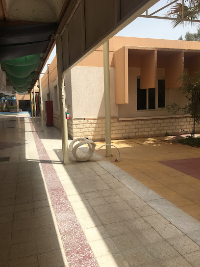 مدرسة بركة بنت يسار بنات - Kuwait|Sabah Al Salem|2-16 1 St 1 Ln