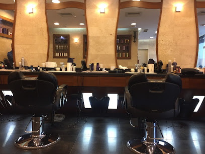 صالون جي كيو للرجال - الكويت - +965 2575 7772