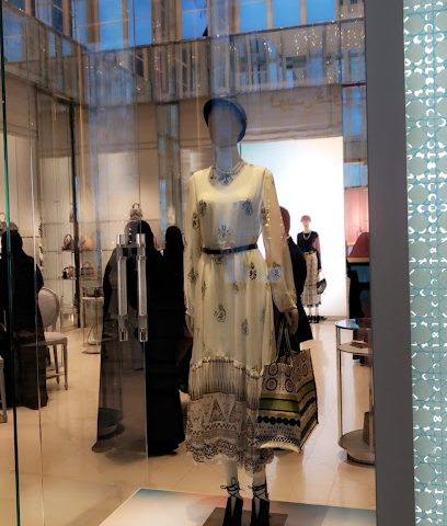 ديور الكويت افنيوز - الري - +965 2220 0811