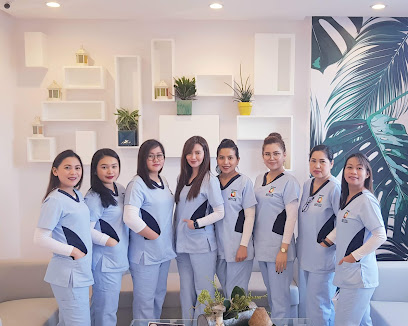 مركز وايت لطب الاسنان - العقيلة - +965 1828 222