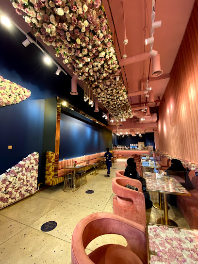 مطعم وكافيه فوج لاونج - Kuwait|Mall 30،