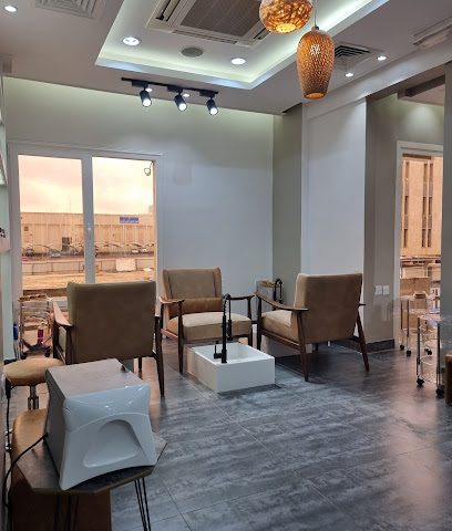 صالون رويال ايليت للتجميل - الفروانية - +965 2531 0662