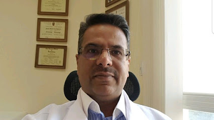 عيادة الدكتور مشعل الغريب. استشاري الامراض الجلدية و الليزر و تجميل الجلد - العقيلة - +965 2223 2631