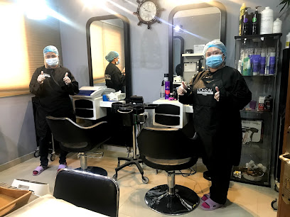 صالون لا رينيه للتجميل - الفروانية - +965 517 46804