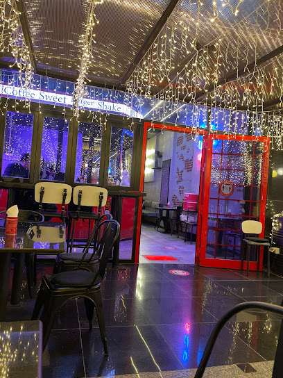 مطعم واحد عشر - Kuwait|Fnaitees|The Port Restaurant Complex