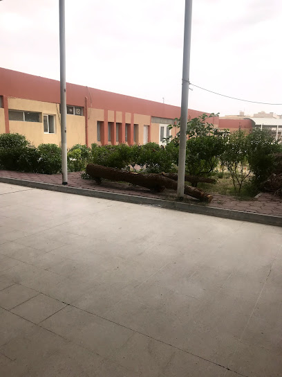 مدرسة عبداللطيف الشملان المتوسطة للبنين - Kuwait|Al Jahra|8MR6+FPC