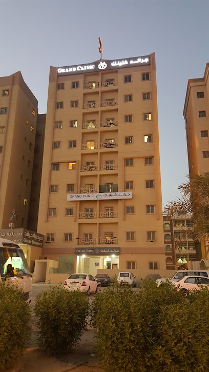 جراند كلينيك المنقف - Kuwait|Mangaf|61-71 16 St