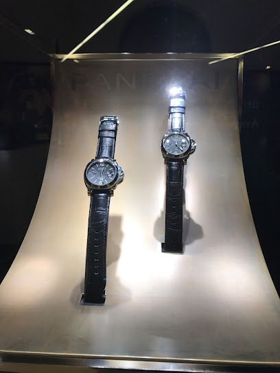 بانيراي مدينة الكويت - Kuwait|13043|The Avenues Mall