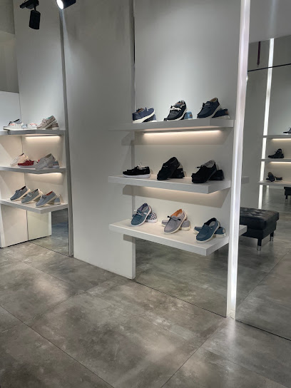معزة - Kuwait|Salmiya|Salem Al Mubarak St|Al Fanar Complex