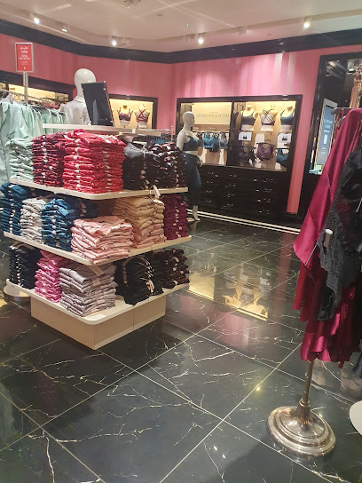 سر فيكتوريا - Kuwait|Al Kout Mall