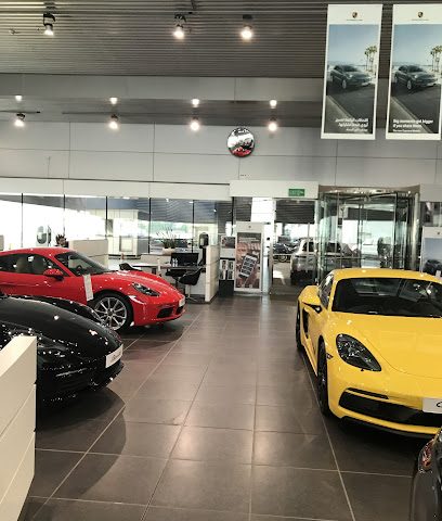 مركز بورشه الكويت - السالمية - +965 1870 870