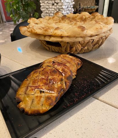 مطعم مزهلق - السالمية - +965 9790 4747
