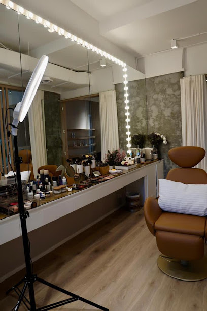 صالون ذا برش لتجميل السيدات The brush salon - Kuwait|Sabah Al Salem|الدور الاول|بناية أركاديا c-307 ، صباح السالم قطعه 2 شارع 5