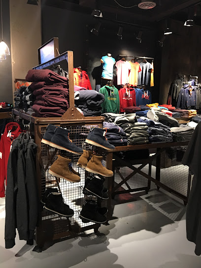 Superdry ™ - Kuwait|Kuwait City|Arabian Gulf St|Souq Sharq Mall