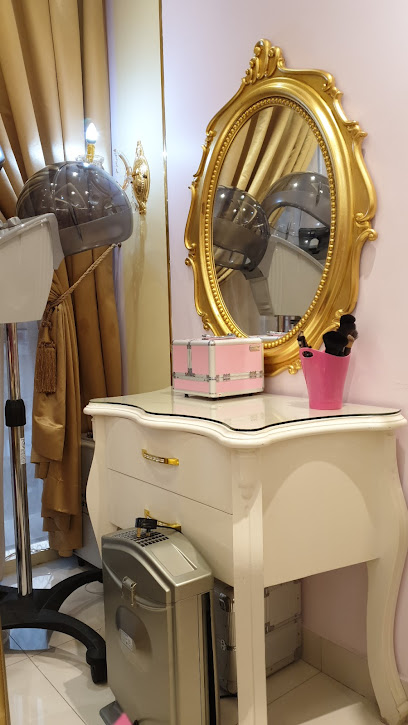 Fantasyland Salon - Kuwait|Salmiya|Baghdad St. 11 Ln|83Q4+374