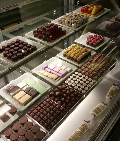 Desserts Du Monde Cafe - Al Jahra - +965 6995 5980