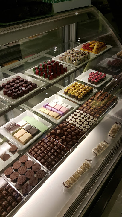 Desserts Du Monde Cafe - Kuwait|Jabriya
