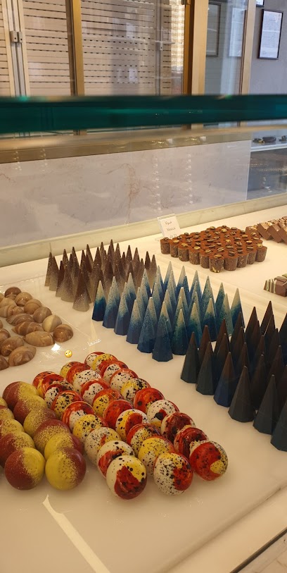 EEVOO CHOCOLATE - Kuwait|مدينة الكويت|27 St|53X3+59V