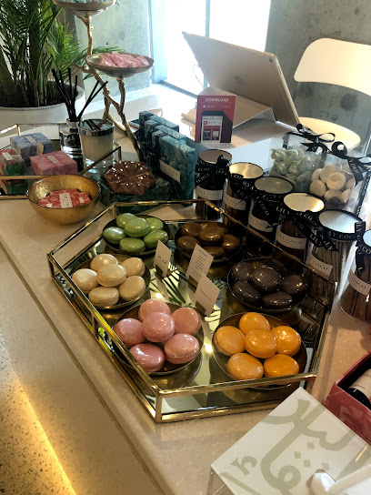 LILY COCO - Kuwait|13059|Crystal Tower