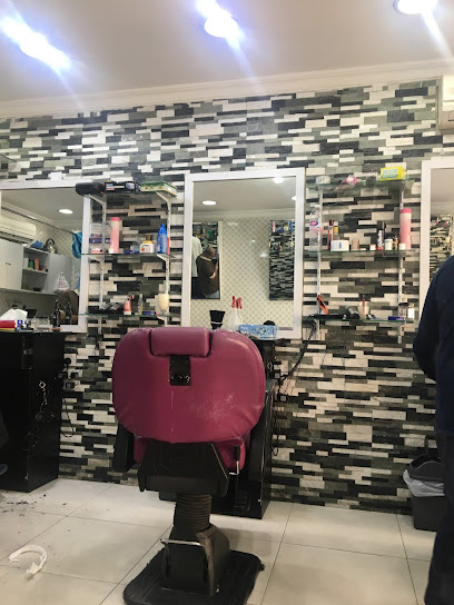 Ernakulam Salon - Kuwait|Salmiya|Nasser Al Bader St|83H3+95X