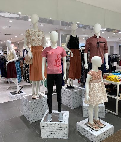 REO Fashion, Al Qurain - Hawally - +965 2225 8300